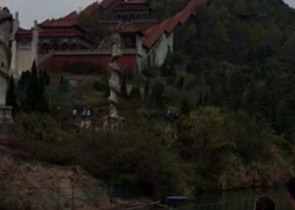 ��ұһ�οͳ����߿������r���� �İ��׸߿Չ���