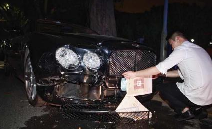 �����{��܇(ch��)ײ�e��܇(ch��)�����־ָ����L(zh��ng)��ͣ