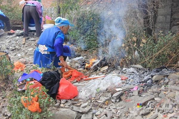 �������_��ؤ�ʹ��(hu��)�� ��·��ؤ����ǰ��