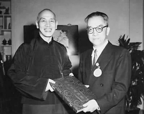 �ný�Q��ꑿ��^��λ�Y��ʯ���@�ɰ��Pϵ�Mչ