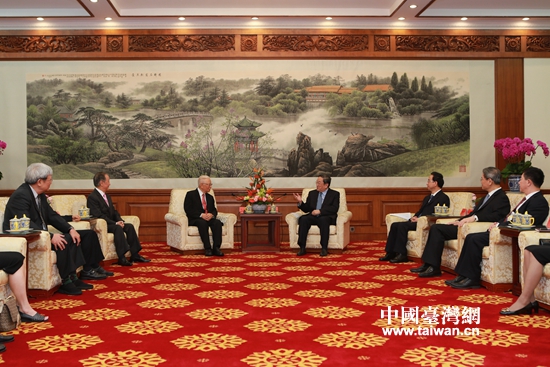 9��26�����磬�й��������ξֳ�ί��ȫ��(gu��)���f(xi��)��ϯ��������~(y��)�_(t��i)��(gu��)�e�^��(hu��)Ҋ(ji��n)�_(t��i)����ƽ�y(t��ng)һ�F(tu��n)�w(li��n)�υ��L(f��ng)�F(tu��n)