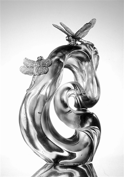 ���Ą�(chu��ng)�ĳ��и��Є���