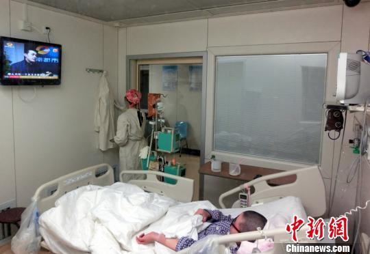 �_������Ѫ�ɼ����������ϰ�Ѫ��Ů��(�D)