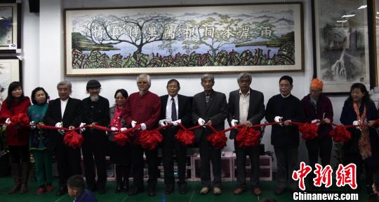 �ɰ�������չ���_���҈@�e�k