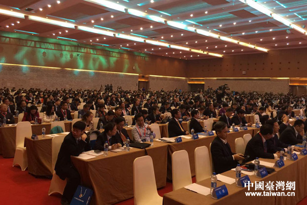 �M�D��2015�ɰ���I���Ͻ�ɽ����_Ļ