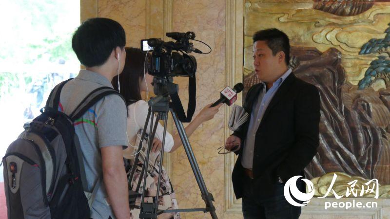 �ɰ��I���˕��挢��7�����¼����e�С���ý�w�����@��ͨ���M�뷱æ������B��������Wӛ�߶Εԉ����S誔z��