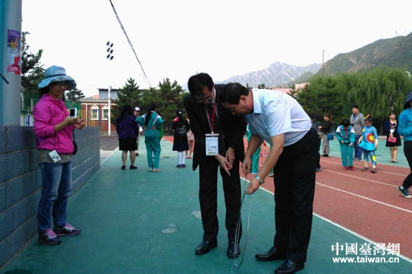 ܊�����С�WУ�L(��)�c��ɽС�WУ�L(��)�����L�F�h�Α�