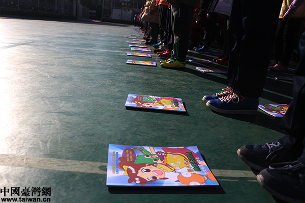 �ɰ�ͬ���y���k���� �h�����������M�^��С�W