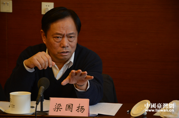 �����P(y��ng)���ӏ�(qi��ng)�ɰ��Ļ����� ���M(j��n)�ɰ����(hu��)�ں�