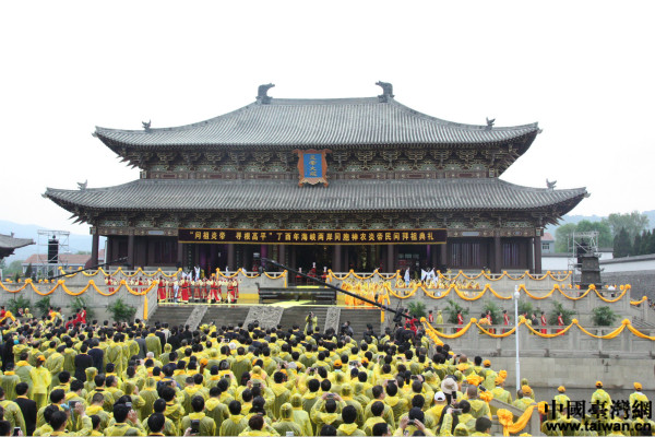 ���{�ɰ����r�׵����g�����Y��ɽ����ƽ�e��