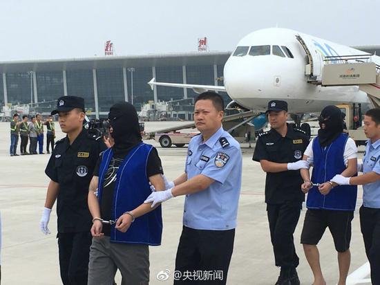 �@Щ�꣬�_���p�_���c�҂�һ����^������