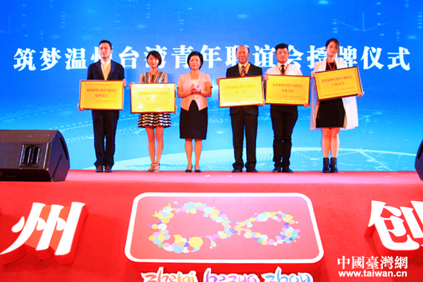 �_������ٝ������һ���ý����H��ů�ĵĴ�ꑄ��I����