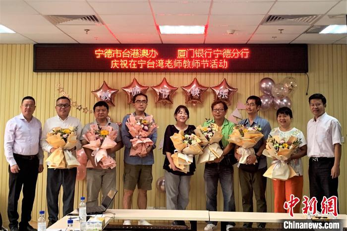 �D���Ӱ�������������� �z