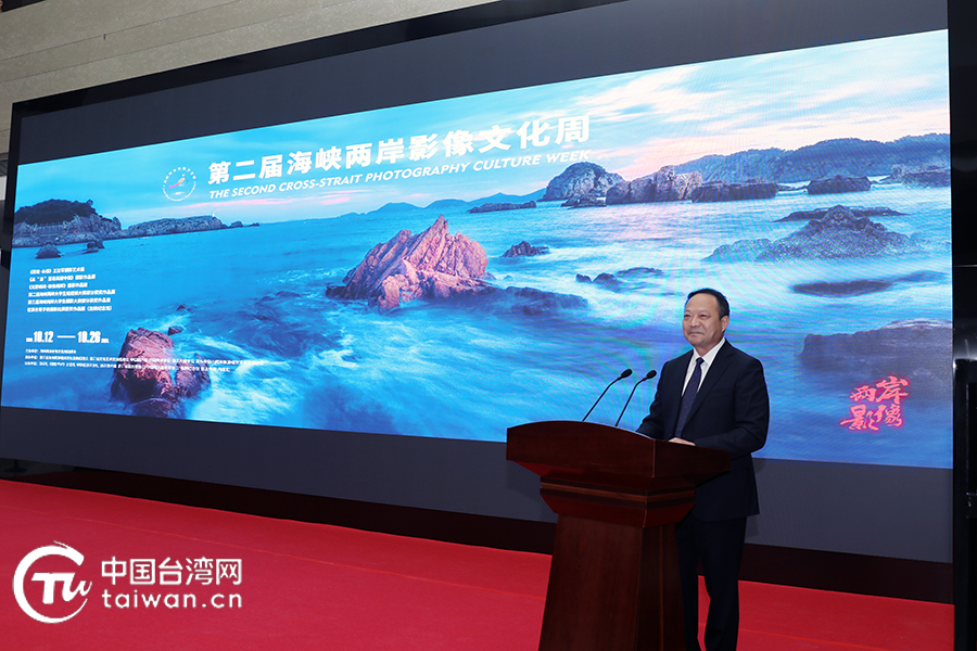 �ڶ��ú��{�ɰ�Ӱ���Ļ���