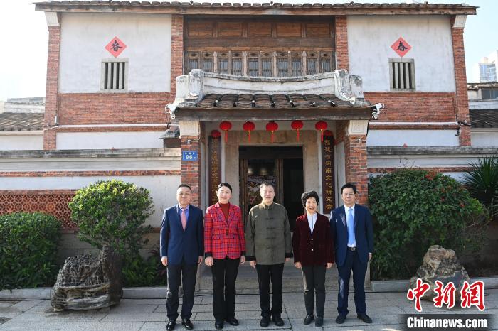 ����ʡ�}���Ļ��о���������ɰ��Ļ�����