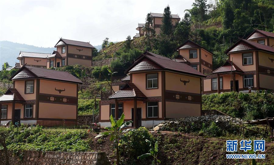 ��ֱ�^(gu��)���塱����(zh��n)��ؚ�ĿsӰ�����������������կ��С��֮·