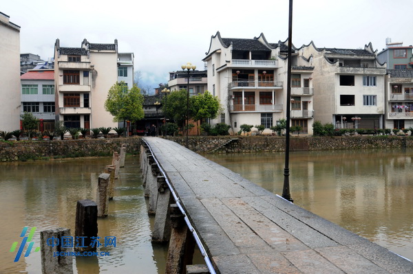 ɽ��ˮ�G�L���� ȫ���Wýӛ�����[���ی�ǧ��Ŵ�