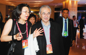 4��8�����R������ǰ�������_�S���У�������ϯ��׃����쁆�޵���δ���������^��҈A�����h�� ����ӛ�� �·��� �z