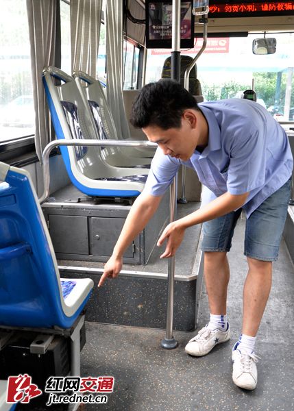 �����{�Tʰ���f�S����赚w�w �\��Ʒ�|���𡱲��Q