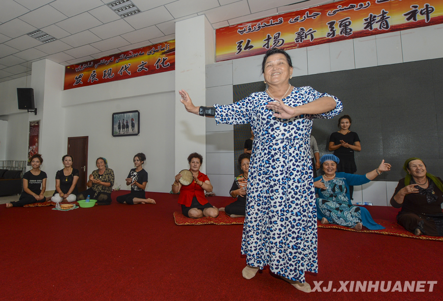 ׌�F(xi��n)���Ļ����Ҹ����������½����M�Ļ���l(f��)չ�󷱘s�C��