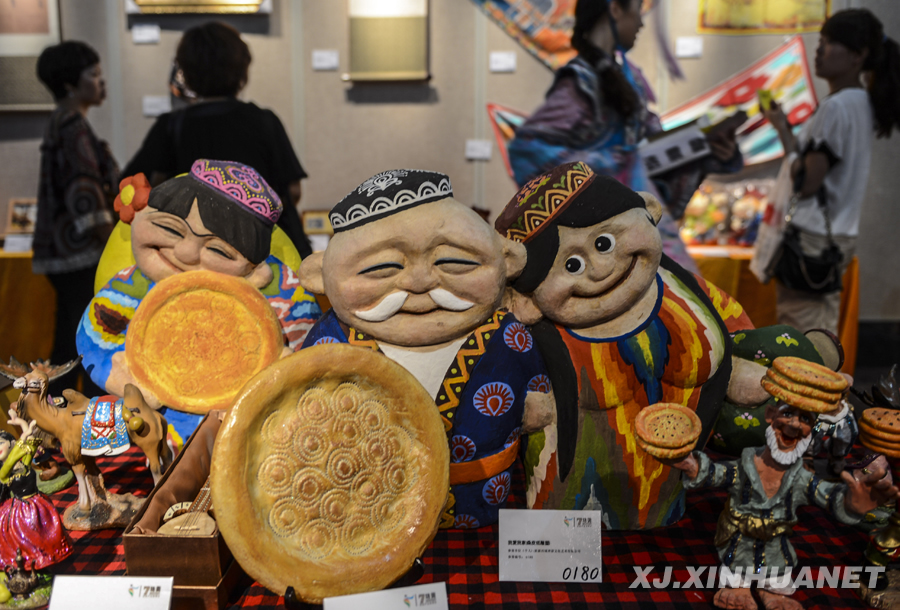 ׌�F(xi��n)���Ļ����Ҹ���(d��o)�������½����M(j��n)�Ļ���l(f��)չ�󷱘s�C��