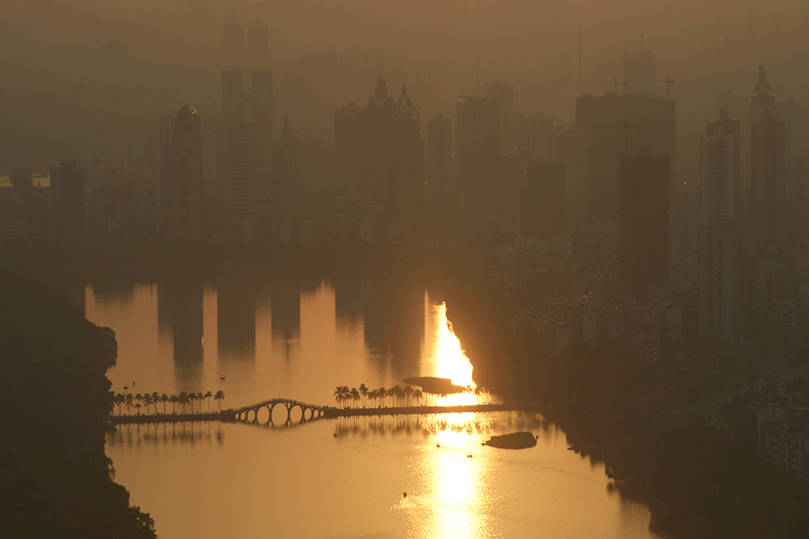 �۽��F(xi��n)�����ό�