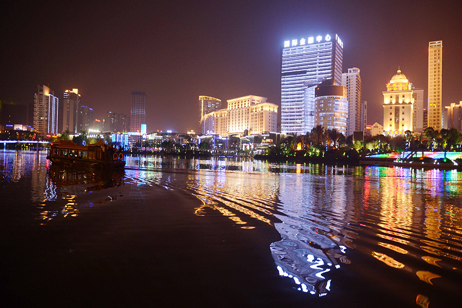 �۽��F(xi��n)�����ό�