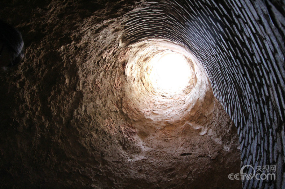 ɽ��4000�׵ص��zַ�جF(xi��n)��(d��ng)�ꡰ�ص���(zh��n)��