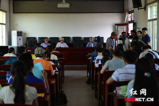 ��(li��n)�ϲ��L�F(tu��n)��ӛ�߂��J(r��n)�� ȡ��λ�Ҵ����v���S�ёK���Ľ�(j��ng)�v����