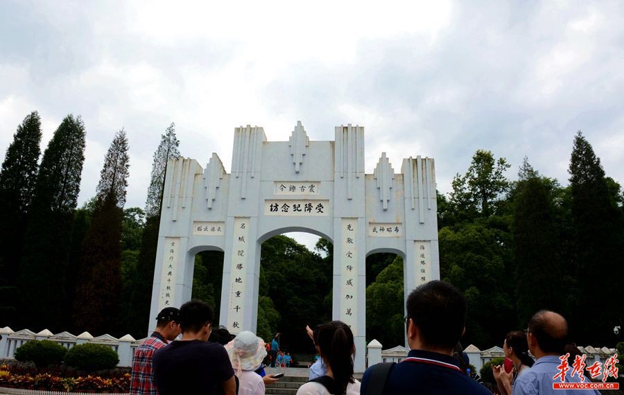 �ƽ��ܽ���ʒ���C��Ů��400������� �o���^7����������ʷ��