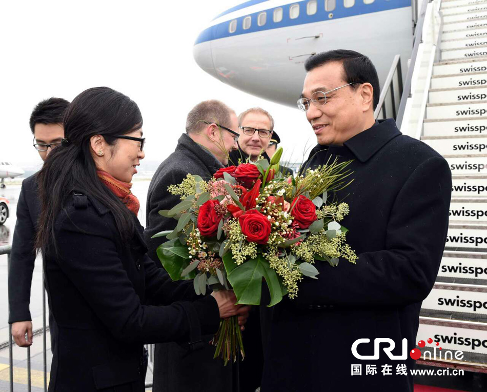 ��ʿý�w�۽���ˏ��_��˹֮��