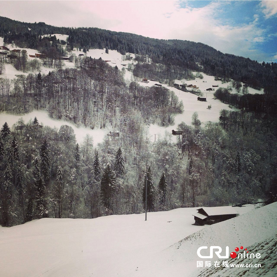 ��ʿý�w�۽���ˏ�(qi��ng)�_(d��)��˹֮��