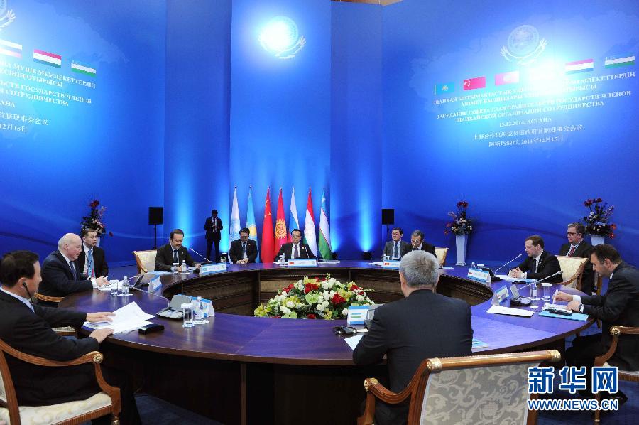 12��15�գ��Ї�����Ժ������ˏ��ڰ�˹���{��ϯ�Ϻ������M���ɆT���������X������ʮ���Ε��h�� ���A��ӛ�� ������ �z