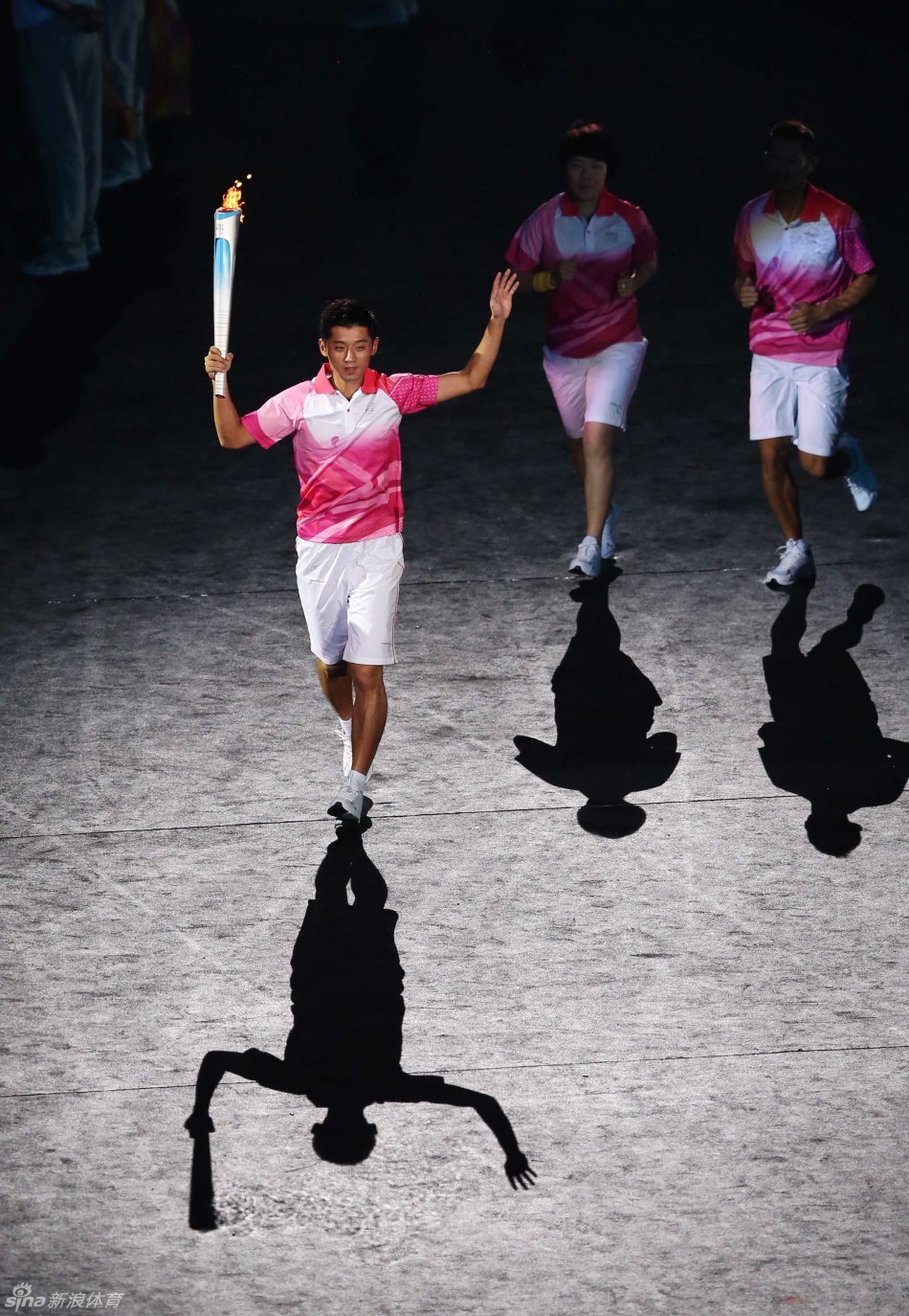 �Ͼ����W���_Ļʽ