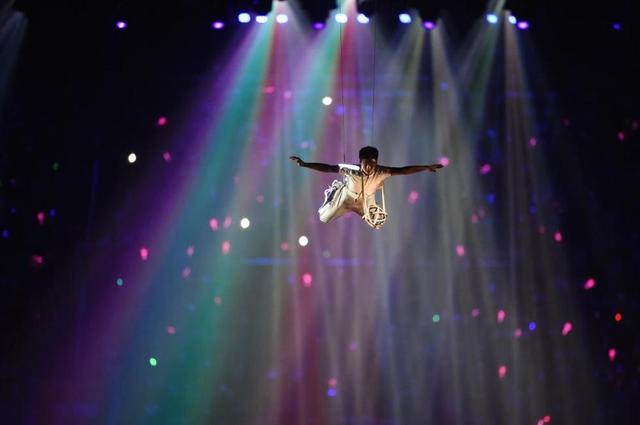 ���H�Wί����ϯ�ͺ������Ͼ���2�����W���]Ļ