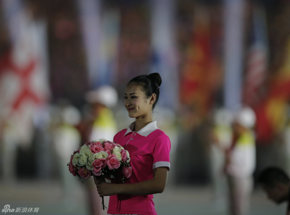 �Ͼ����W���]Ļʽ�A�M��Ļ �ͺ�ʢٝ