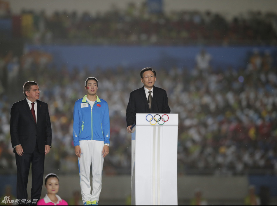 �Ͼ����W���]Ļʽ�A�M��Ļ �ͺ�ʢٝ