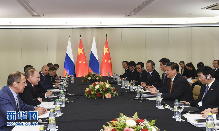 7��14�գ���(gu��)����ϯ��(x��)��ƽ�ڰ��������R�_��(hu��)Ҋ(ji��n)���_˹���y(t��ng)�վ���