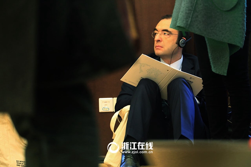 �۽��p��ʢ��