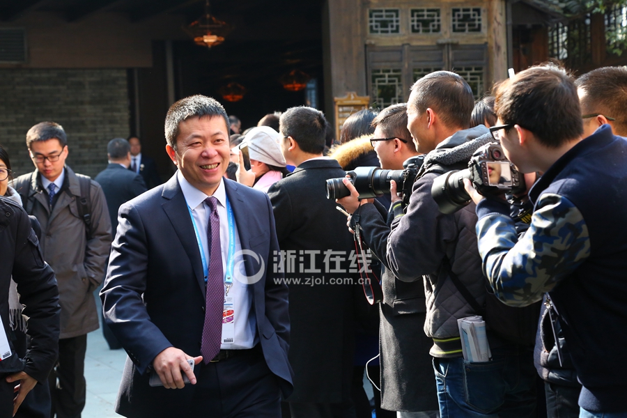 ���绥(li��n)�W(w��ng)���(hu��)�_Ļʽ�Y(ji��)�� ���e�x�������