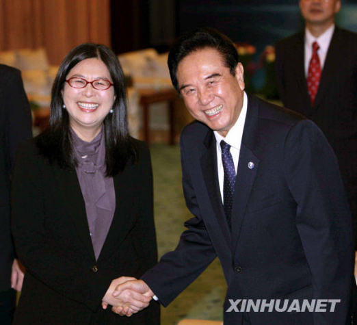 12��22�������f(xi��)��(hu��)��(hu��)�L(zh��ng)��������_(t��i)���Е�(hu��)Ҋ�_(t��i)����(d��ng)�փɰ���(w��)���ܲ��Tؓ(f��)؟(z��)��ه������