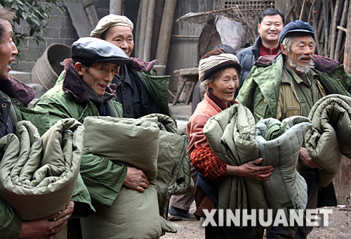 �Ĵ��fԴ���S��lȽ�҉δ��ܞĴ����յ����������́����������ޱ���1��30�Քz���� 1��11���ԁ��������С��츮֮�������u���Ĵ����󲿷ֵ؅^���F�˺�Ҋ�ĳ��m��������ѩ�^�̡�ȫʡ19���У��ݣ���99���h�������^��������50���vʷͬ������ص���ѩ�����ĺ���1030���f�˲�ͬ�̶��ܞģ�Ⱥ�����a����ͽ�������ܵ�����Ӱ��� &nbsp;&nbsp;&nbsp;&nbsp;�ں�Ҋ�Ĵ����ǰ���Ĵ�ʡί��ʡ��������ˡ������_���������������P���T����Ҫ��Ѹ���ɳ��ˆT�s���ą^������ѩ���_���ܞ�Ⱥ����������õ����ϣ��_����ͨ��ͨ�ʹ��\�������_����ˮ������������ͨ�������\�У��_���ą^��r����������������_���ўĺ����͵�����޶ȣ��_�����Þĺ����a�Ϳ����Ծȵȸ�헜ʂ乤���� ���A��l