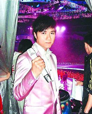 �ž޻����ϴ��� ����СƷ����(j��)����ģ����(j��ng)�v�ľ�